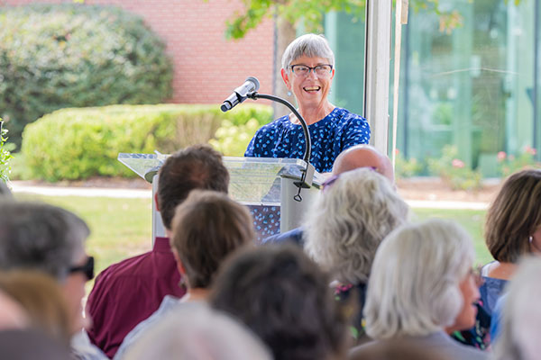 VEC Dedication Donna